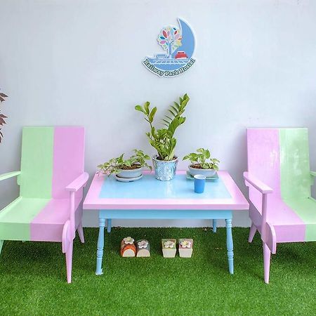 Railway Park Hostel Τσιάνγκ Μάι Εξωτερικό φωτογραφία