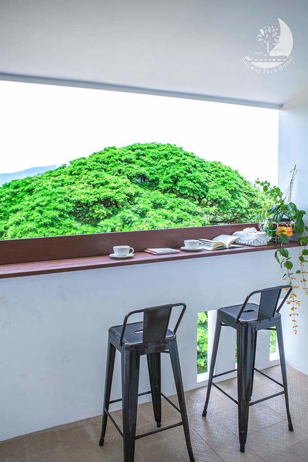 Railway Park Hostel Τσιάνγκ Μάι Εξωτερικό φωτογραφία